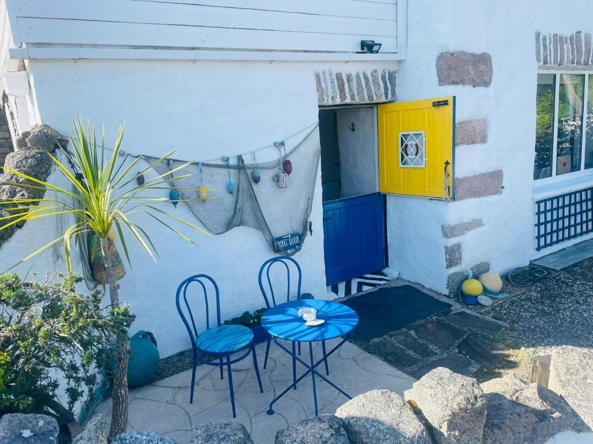 The Old Boathouse At Harbour Apartment